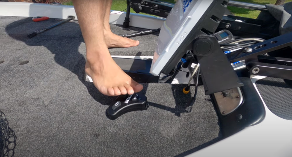 The second type of control is the wired foot pedal